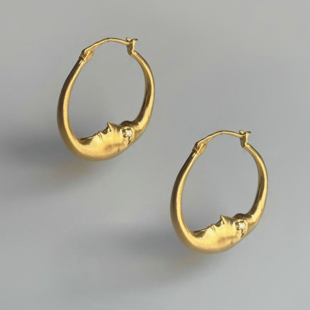 Moon hoop earrings A1082